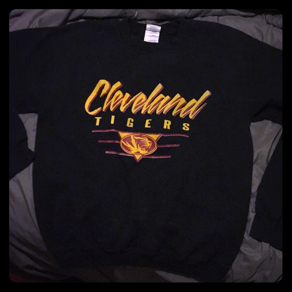 Cleveland tigers sweatshirt